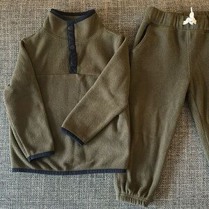 Toddler fleece sweater and jogger pants 3T old navy green